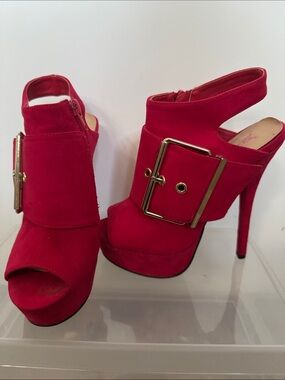 JustFab Red Suede Peep-Toe Platform Sandals with Gold Buckle